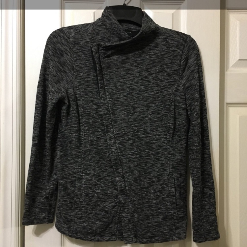 G.H. Bass & Co. Sweater, Medium